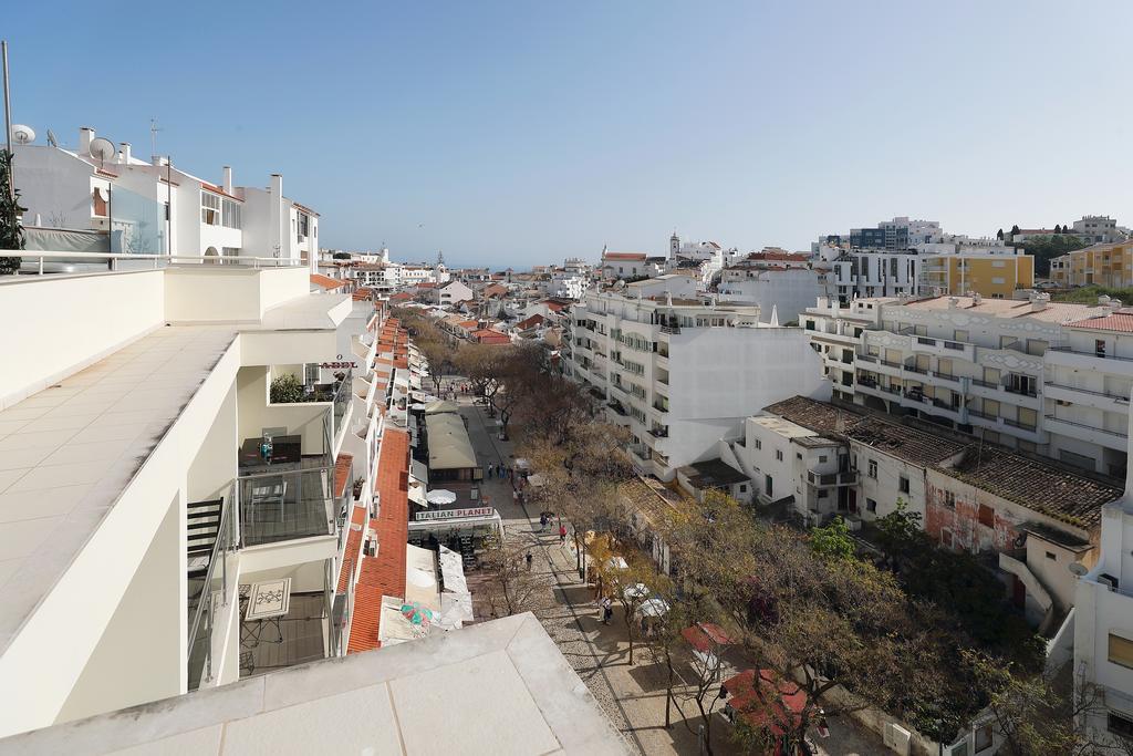 Original 3 Bedroom Downtown Albufeira Bagian luar foto
