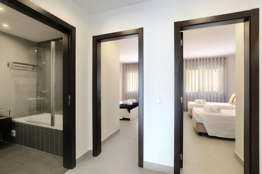 Original 3 Bedroom Downtown Albufeira Bagian luar foto